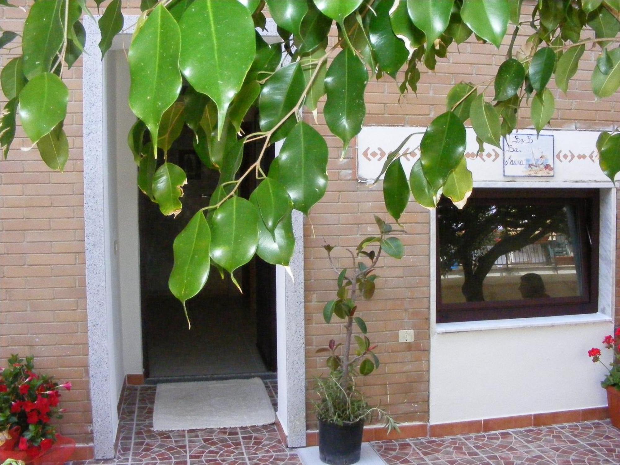 Sa Marina Bed & Breakfast La Caletta Exterior photo