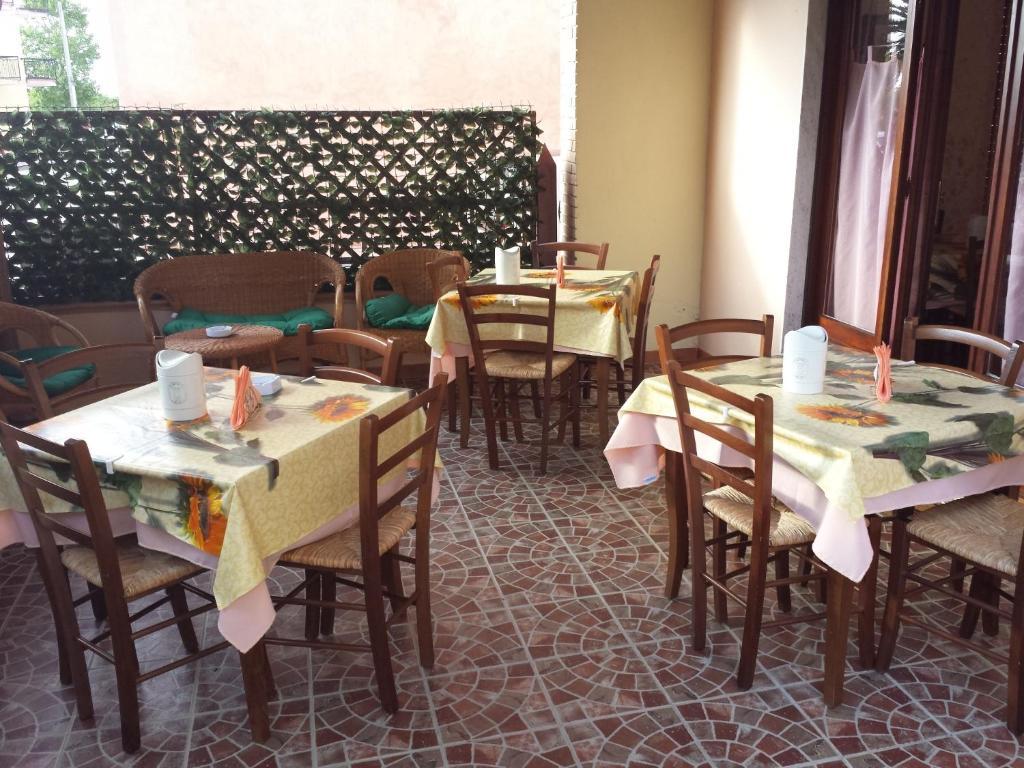 Sa Marina Bed & Breakfast La Caletta Exterior photo