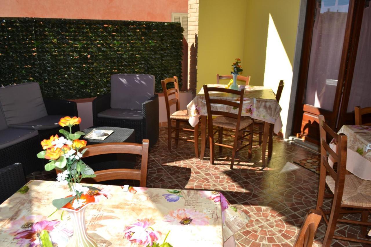 Sa Marina Bed & Breakfast La Caletta Exterior photo