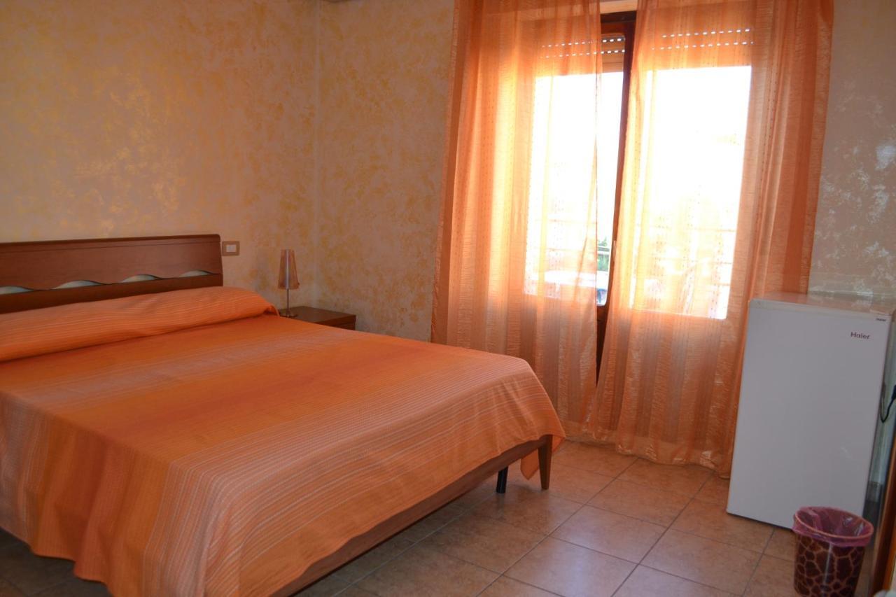 Sa Marina Bed & Breakfast La Caletta Exterior photo